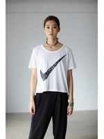 【AZUL by moussy】ナイキウィメンズフローラルスウィッシュS/Sトップ/WHT