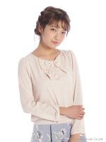 ラッフルリボンカバーリングブラウス/クロ