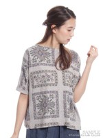 フラワータイルプリント天竺Tシャツ/チャコール