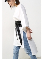 【AZUL by moussy】26/-綿天竺袖刺しゅうチュニックTee/O/WHT