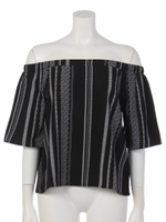 刺繍プリントオフショルトップス/ブラック(027)