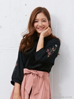 ベロア袖チュール刺繍/ＴＯＰＳ/マスタード