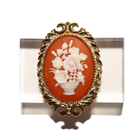 バーバリーズ ブローチ ゴールド系 レディース 女性らしい上品さ 31279