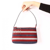 スタッズポーチ 17196 バーバリーロンドン エンジ×ブルー 新品