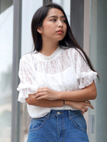 インナーキャミ付総レースブラウス