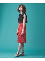 Grace&Mila/フラワープリントラップスカート/レッド