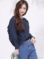 【WEB限定】バックフリルシルク加工ブラウス/ネイビー