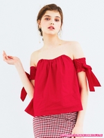 オフショルダーリボントップ/レッド