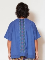 【チャイハネ】ジオメ柄刺繍MEN'Sトップス/ブルー