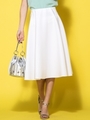 【大きいサイズ】《洗濯機で洗える》サーキュラーシンプルフレアスカート/ホワイト