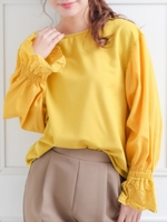 袖口アイレットレース裏毛プルオーバー/マスタード