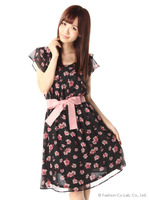 ヴィンテージフラワー　ラッフルスリーブワンピース