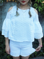 オフショルレースセットアップ