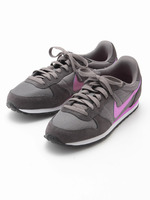 【NIKE】WMNS GENICCO
