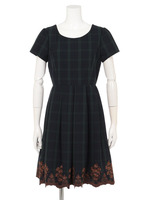 ヘム刺繍チェック柄ワンピース