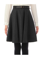 ベルトつきウールフレアスカート