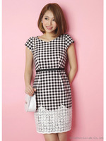 ギンガムチェック裾レースワンピース