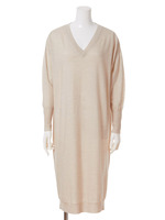 Vネックワンピース