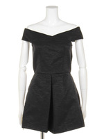 【DRESS】オフショルデザインロンパース