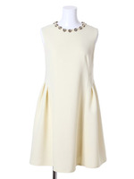 ビジュー付きAラインワンピース