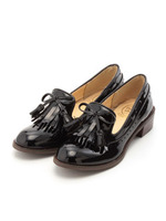 タッセル付きローファー/ホワイトエナメル