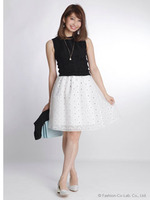 モノクロマーガレットドッキングワンピース/ブラック