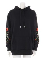 袖フラワー刺繍パーカー/オフホワイト