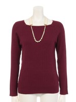 ネックレス付き細リブスクエアニット/ホワイト