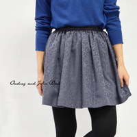 エンボスフラワーギャザースカート