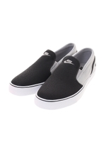 《6/15(木)まで父の日限定価格》【AZUL by moussy】ナイキ トキ スリップ TXT/BLK