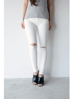 【AZUL by moussy】リップドカラースキニーパンツ/O/WHT