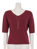 ネックレス付き総針５分Ｖニット/レンガ