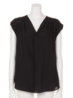 半袖Vブラウス≪自宅で洗える≫/ブラック