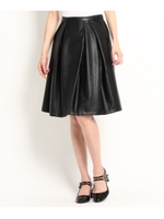 フェイクレザータックスカート/アイボリー(004)