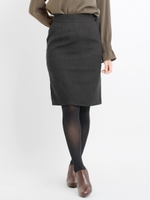 【relaxing line】バックZIPIラインスカート/ブラック