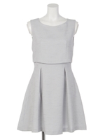 バックリボン付きタックワンピース/ブルー