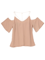 スリムストラップデザインオフショルトップス/ベージュ