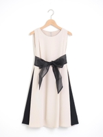 バイカラーベルト付きAラインドレス/L/ベージュ