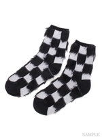 FUZZY CHECKERED SOCKS/OFF WHITE×BLACK