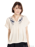 Vゆる衿刺しゅう入り半袖BL/クロ