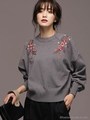 フラワー刺繍ワイドニット/オフホワイト