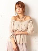 フラワーオフショルトップス/ベージュ