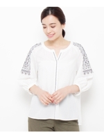 【洗える】スパンローン 刺しゅうブラウスシャツ/ホワイト(001)