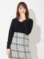 バックチェーンＶネックニット/ブラック