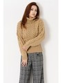 フォルムタートルニットＴＯＰ/BEIGE