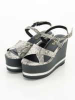 メタリックラインパイソンウェッジサンダル/WHT