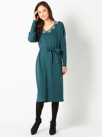 刺繍入りニットワンピース/グリーン