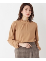 フリルネックジョーゼットプルオーバー/ベージュ(052)