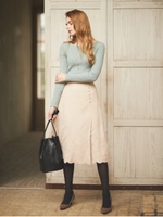 裾ボーラー刺繍エコスウェードセミフレアスカート/ベージュ