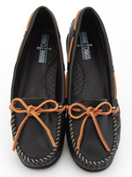 【MINNETONKA】ミネトンカ スムースレザーモカシン